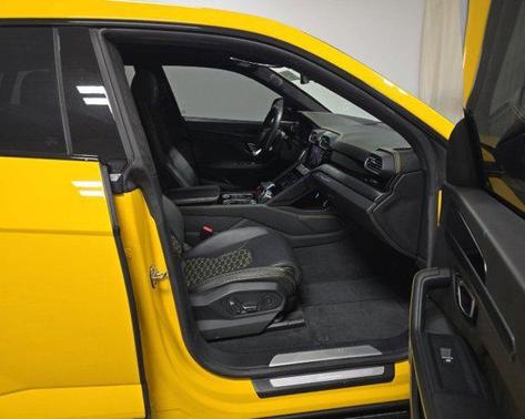 2021 Lamborghini Urus Graphite Capsule