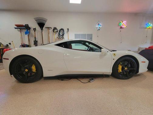 2015 Ferrari 458 Italia Base