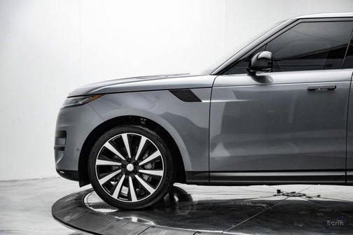 2024 Land Rover Range Rover Sport SE