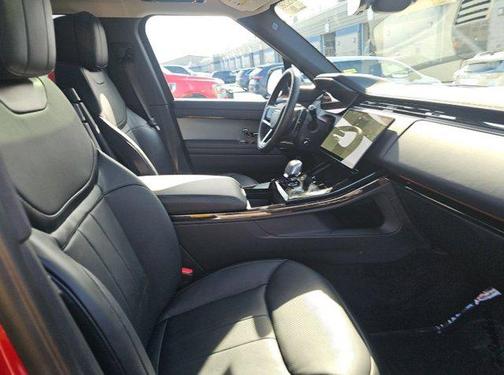 2024 Land Rover Range Rover Sport SE