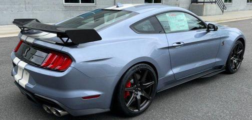 2022 Ford Shelby GT500 Base