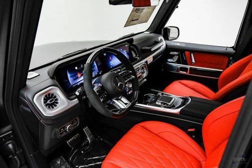 MANUFAKTUR Night Black magno 2026 Mercedes-Benz AMG G 63 G 63 AMG 4MATIC Interior Package Plus