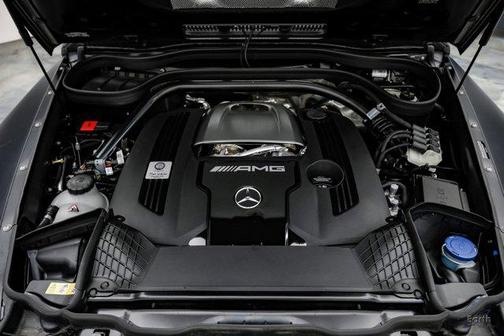 MANUFAKTUR Night Black magno 2026 Mercedes-Benz AMG G 63 G 63 AMG 4MATIC Interior Package Plus