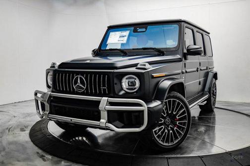 MANUFAKTUR Night Black magno 2026 Mercedes-Benz AMG G 63 G 63 AMG 4MATIC Interior Package Plus