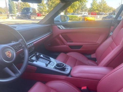 2021 Porsche 911 Carrera 4