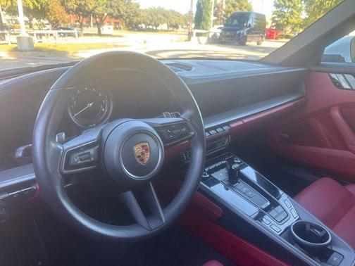 2021 Porsche 911 Carrera 4