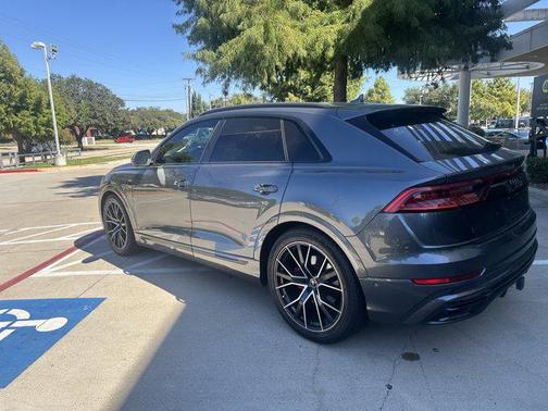 2022 Audi Q8 55 Prestige