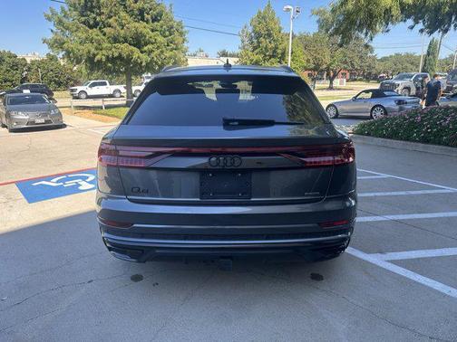 2022 Audi Q8 55 Prestige