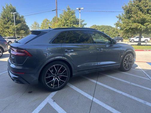 2022 Audi Q8 55 Prestige