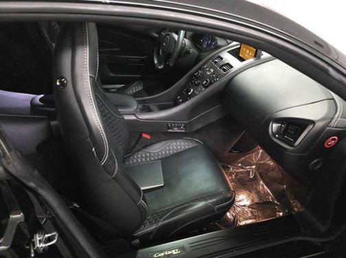 2016 Aston Martin Vanquish Carbon