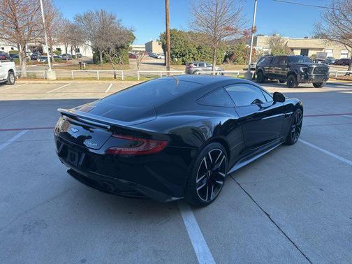 2016 Aston Martin Vanquish Carbon
