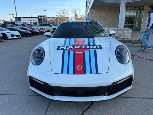 2020 Porsche 911 Carrera