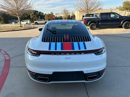 2020 Porsche 911 Carrera