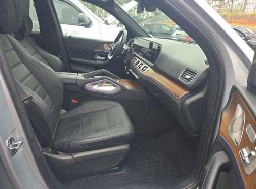 2025 Mercedes-Benz GLS 580 4MATIC