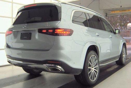 2025 Mercedes-Benz GLS 580 4MATIC