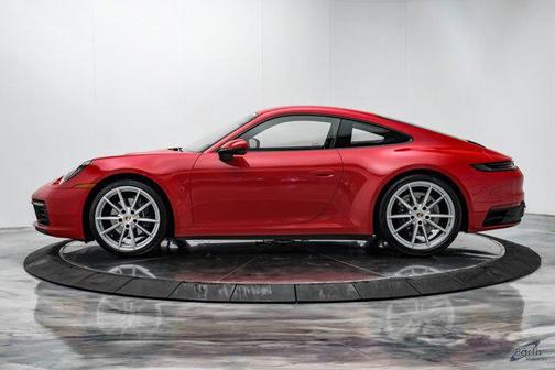 2022 Porsche 911 Carrera