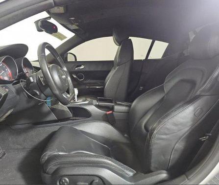 2010 Audi R8 5.2 quattro