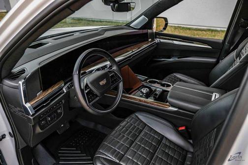 2025 Cadillac Escalade Sport Platinum