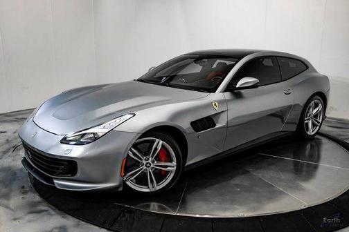 Grigio Titanio Metallic 2018 Ferrari GTC4Lusso V12