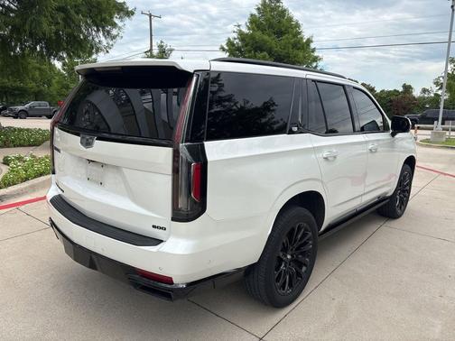 Crystal White Tricoat 2024 Cadillac Escalade Sport