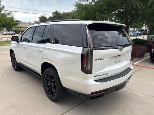 Crystal White Tricoat 2024 Cadillac Escalade Sport