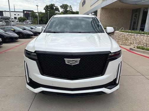 Crystal White Tricoat 2024 Cadillac Escalade Sport