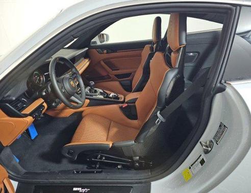 2024 Porsche 911 S/T