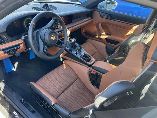 2024 Porsche 911 S/T