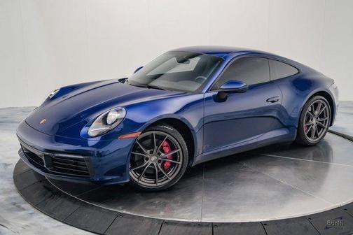 2022 Porsche 911 Carrera GTS