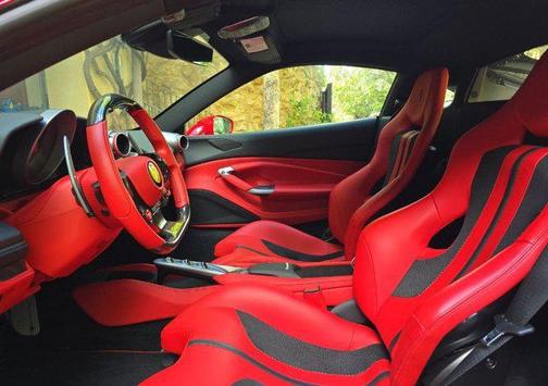 2022 Ferrari F8 Tributo Base