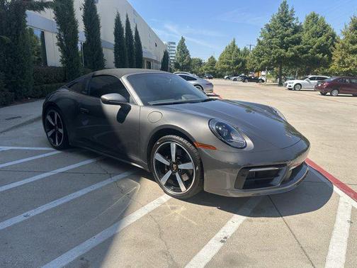 2022 Porsche 911 Targa 4S