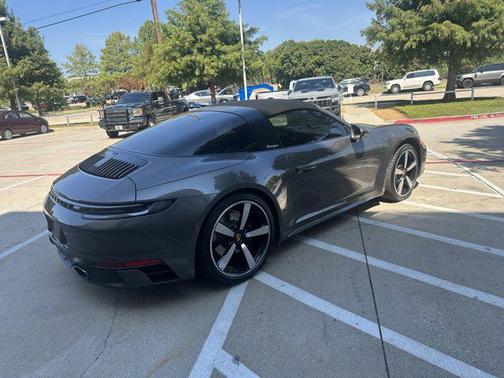 2022 Porsche 911 Targa 4S