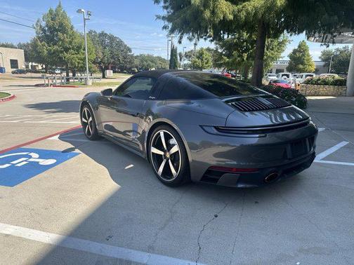 2022 Porsche 911 Targa 4S