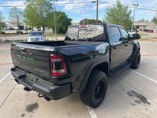 Diamond Black Crystal Pearlcoat 2021 RAM 1500 TRX