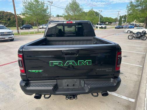 Diamond Black Crystal Pearlcoat 2021 RAM 1500 TRX