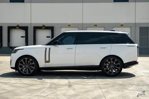 2023 Land Rover Range Rover P530 SE