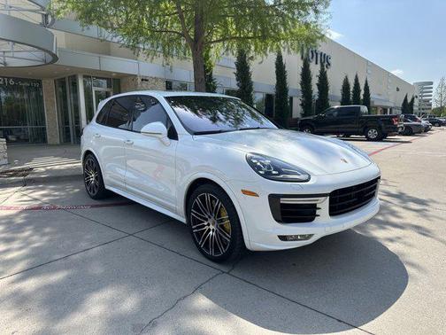 2016 Porsche Cayenne Turbo S