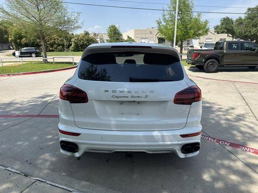 2016 Porsche Cayenne Turbo S