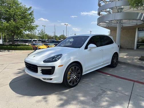 2016 Porsche Cayenne Turbo S