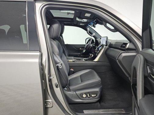 2023 Lexus LX 600 Premium