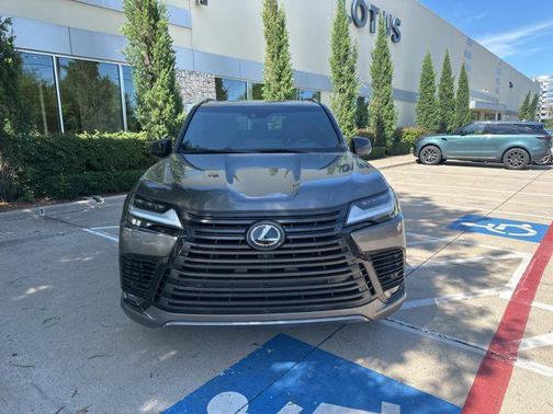 2023 Lexus LX 600 Premium