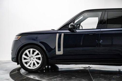 2023 Land Rover Range Rover P400 SE