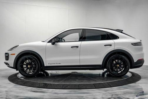 2022 Porsche Cayenne Turbo