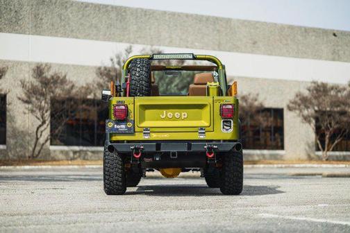1984 Jeep Scrambler Fuel-Injected 350ci Ram Jet Crate V8 5-Speed Manual Unreal Build!
