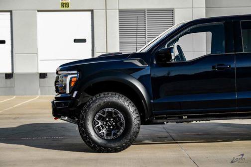 2025 Ford F-150 Raptor R