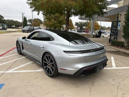 2023 Porsche Taycan Turbo