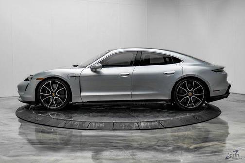 2023 Porsche Taycan Turbo