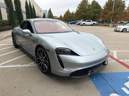 2023 Porsche Taycan Turbo