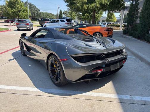 2020 McLaren 720S Base