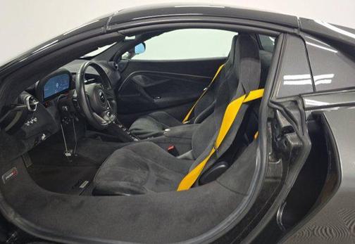 2020 McLaren 720S Base